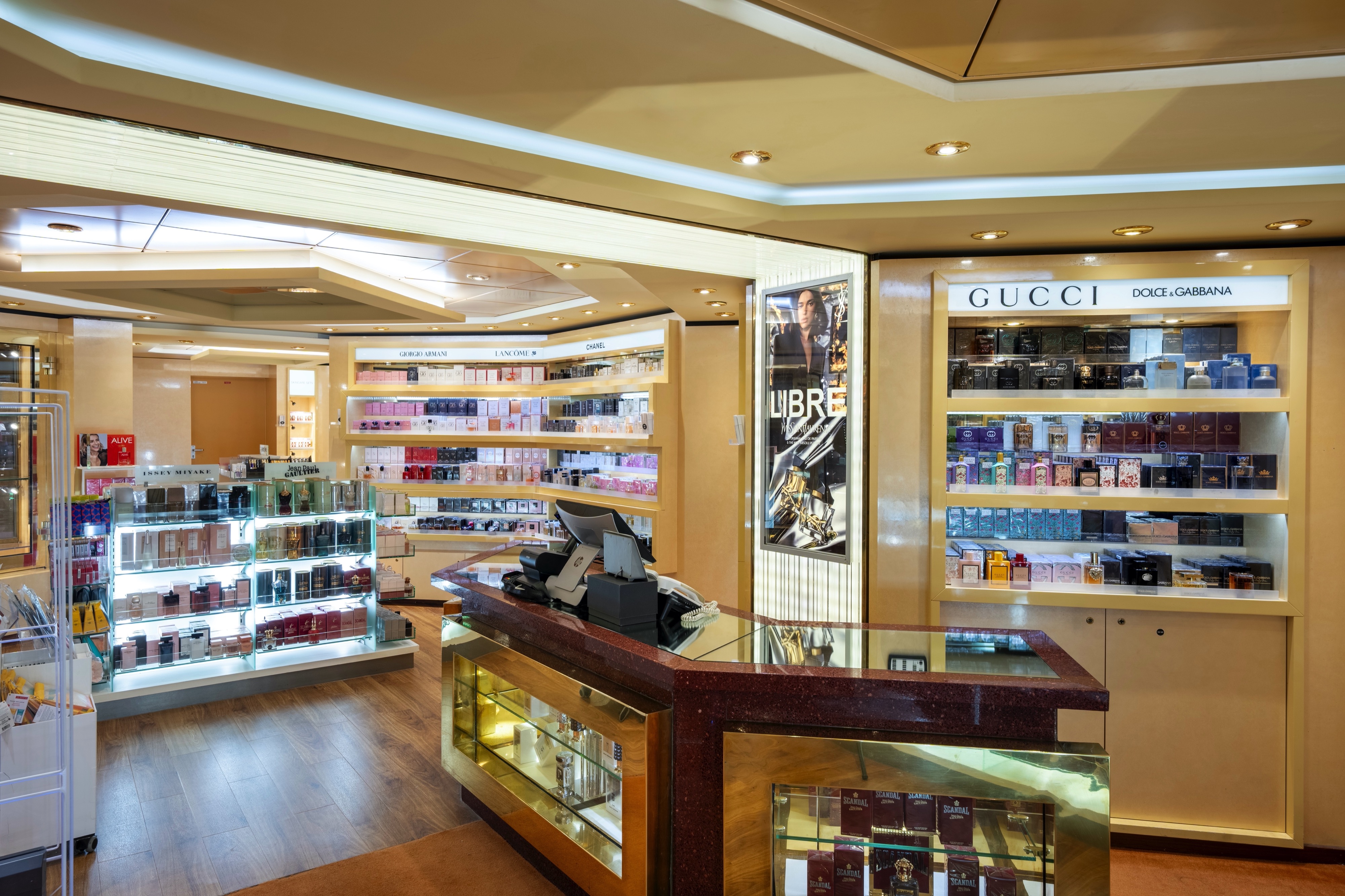 MSC Fantasia - Shopping